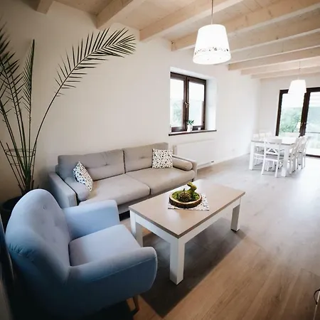 Gosciniec Kaszubski Las, Ruda 3 *