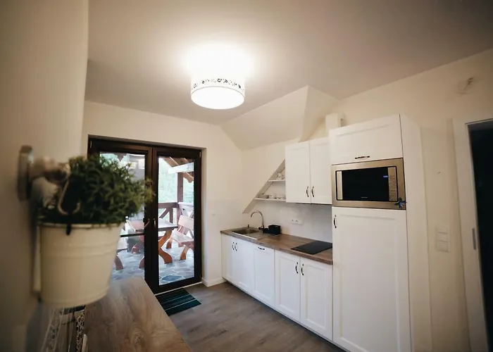 Gosciniec Kaszubski Las, Ruda 3 *