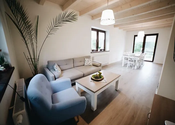 Gosciniec Kaszubski Las, Ruda 3 *